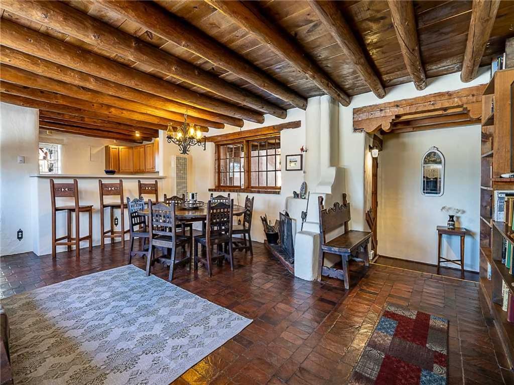 Sun Mountain View, 2 Bedrooms, Fireplace, Balcony, Sleeps 6