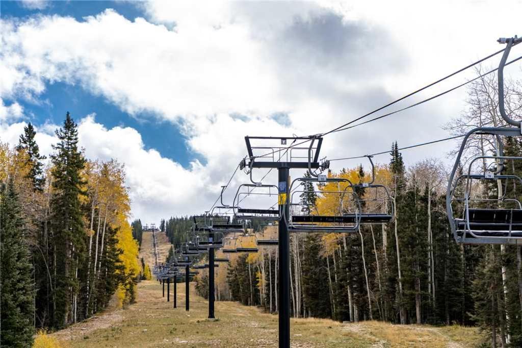 Sun Mountain View, 2 Bedrooms, Fireplace, Balcony, Sleeps 6 * Santa Fe